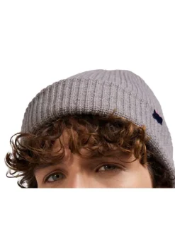 Bonnet gris uni côtelé avec revers et logo de la marque noeud rose brodé