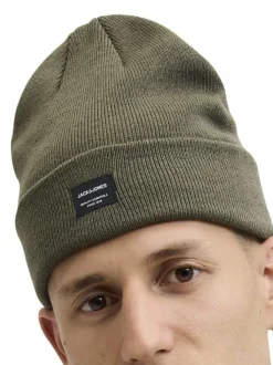 Bonnet kaki en maille piquée avec un patch iconique sur le revers