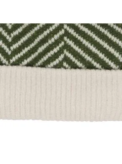 Bonnet vert en maille chevron avec pompons