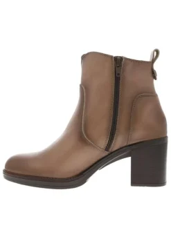 Boots en cuir taupe à talon décroché moyen et une fermeture zippée