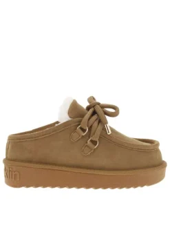Boots en cuir taupe à talon plateau avec des lacets ronds tressés