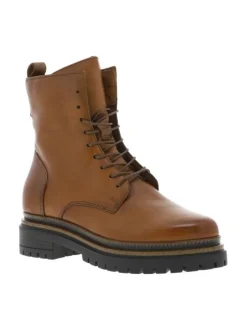 Bottines en cuir camel avec semelle à talon plat et lacets ronds