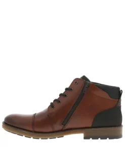 Bottines en cuir cognac à talon plat avec un zip et des lacets ronds