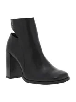 Bottines en cuir lisse noir à bout carré, à talon décroché haut et zip latéral