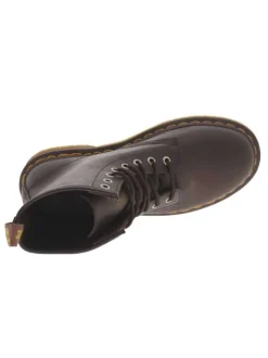 Bottines en cuir marron à talon décroché bas avec des lacets ronds