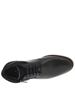 Bottines en cuir noires à bout droit avec un talon décroché bas