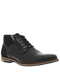 Bottines en cuir noires à bout droit avec un talon décroché bas
