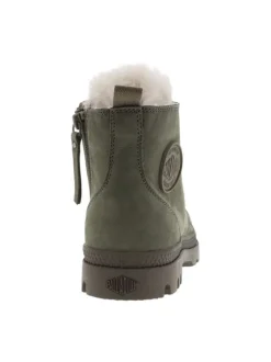 Bottines en cuir nubuck kaki à talon plat avec des lacets et un zip latéral