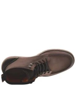Bottines en cuir patiné marron à semelle style sneakers semi-compensée et à lacets enduis