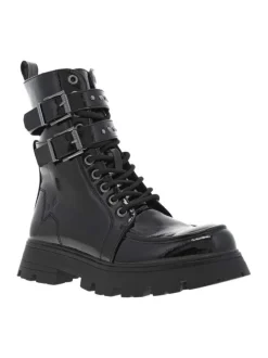 Bottines noires vernis à semelle crantée à talon plat et à zip