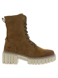 Bottines noisette avec nom de la marque embossé sur la semelle épaisse