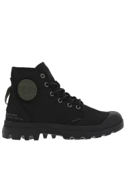 Bottines Pampa en toile noire à talon décroché bas, semelle plate vulcanisée et lacets ronds