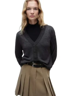 Cardigan anthracite en maille fine avec une coupe droite et un col v profond