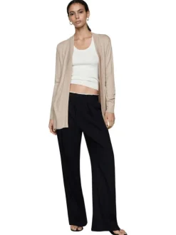 Cardigan beige uni avec coupe droite col v et à manches longues