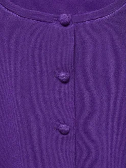 Cardigan boutonné violet avec une coupe cropped et un col rond