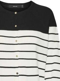 Cardigan en coton mélangé écru à rayures noires avec une coupe droite et boutons