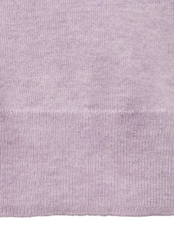 Cardigan lavande en maille fine avec un col v profond et une coupe droite