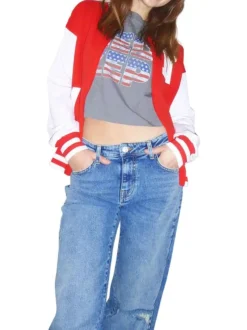 Cardigan zippé rouge et blanc avec une coupe oversize et un col teddy