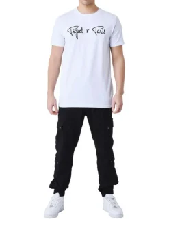 Cargo en coton noir uni multi-poches avec une coupe regular fit