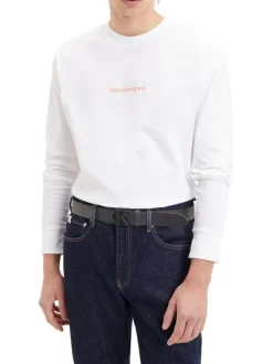 Ceinture en cuir grainé noire avec monogramme de la marque comme boucle