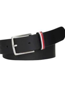 Ceinture en cuir noire unie avec une finition lisse