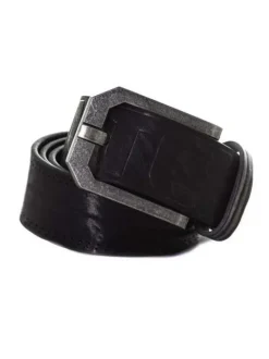 Ceinture en cuir noire unie avec une boucle en métal effet rouillé