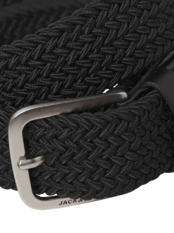 Ceinture noire unie tressée avec une boucle argentée et nom de la marque gravé