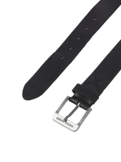 Ceinture Rock noire unie en cuir de buffle avec une boucle métallique