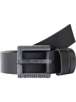 Ceinture en cuir lisse noire unie avec une boucle carrée métallique
