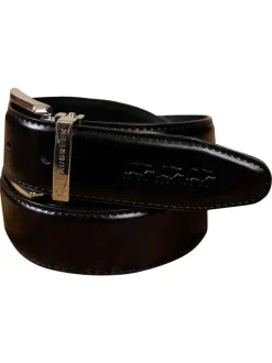 Ceinture en cuir noire satinée pourvue d'une boucle à ardillon