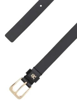 Ceinture en cuir noire unie avec fermeture à boucle à ardillon dorée
