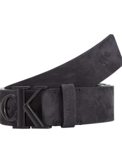 Ceinture en cuir noire unie effet usé avec monogramme sur la boucle
