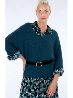 Ceinture en daim et en cuir noir avec une boucle en métal doré