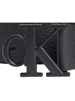 Ceinture noire en cuir