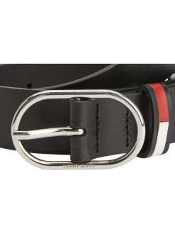 Ceinture noire en cuir lisse avec passant aux couleurs du drapeau iconique