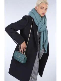 Écharpe bleue unie asymétrique moelleuse et douce