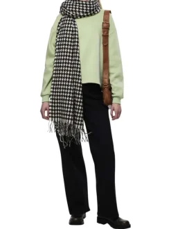 Écharpe longue bicolore en damier noir et blanc et effilée aux extrémités