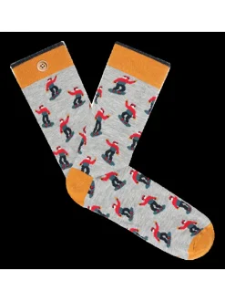 Chaussettes en coton gris imprimées coupe haute avec des snowboarder
