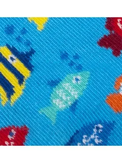 Chaussettes hautes bleues fantaisie avec une coupe mi-haute et un motif poissons