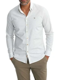 Chemise blanche à motifs pourvue d'une coupe slim et d'un col français