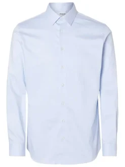Chemise bleue ciel unie à coupe slim fit avec des manches longues boutonnées
