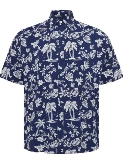 Chemise bleue marine à motif tropical avec une coupe regular fit