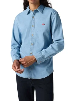 Chemise denim en coton mélangé bleue ciel unie avec une coupe slim et le logo