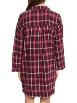 Chemise de nuit courte en coton bordeaux à carreaux avec une coupe droite, un col V croisé et à manches longues