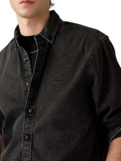Chemise en coton anthracite en jean avec une coupe droite et un col américain