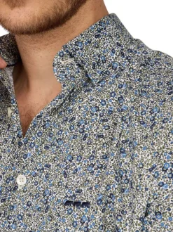 Chemise en coton biologique bleue à imprimé liberty et à coupe regular fit