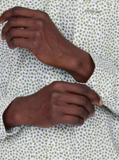Chemise en coton biologique kaki à petites feuilles et col américain