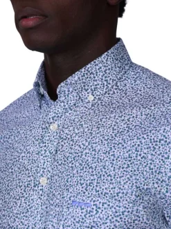 Chemise en coton biologique vert d'eau à motifs avec une coupe droite