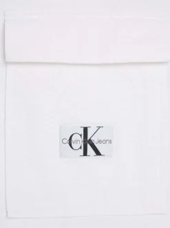 Chemise en coton blanche unie avec une coupe relaxed et un col français