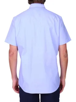 Chemise en coton bleu ciel unie avec unecoupe droite et un col boutonné
